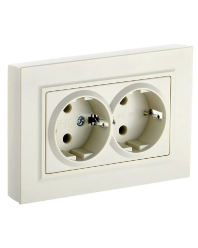 Розетка 2-местная с з/к РСш12-3-БрКр бежевый BRITE (BR-R24-16-K10-F). Розетка с заземлением с защитными шторками в сборе. IEK в Евпатории