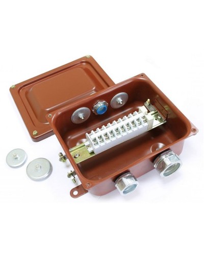 ККМА-10 У2 IP54 (zeta30372). Коробка клеммная металлическая с муфтами АТК для трубной электропроводки. ЗЭТА в Евпатории
